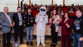 „Gdy spotykają się pomysły, pasja i technologia – rodzi się przyszłość”. Stalowa Wola podsumowuje hackathon SPACESHIELD Hack