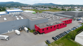 Premierowa polska inwestycja czeskiego funduszu Jet Investment: przejęcie Grupy Plastiwell International