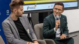 Biznesowe refleksje przy urodzinowym torcie: panel, DemoDay i jubileusz Inkubatora Przedsiębiorczości Zabłocie