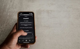 Czy ChatGPT osiągnął już szczyt popularności? Tak sugerują najnowsze dane