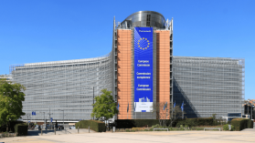 Dostęp do danych i nieskuteczne zgłaszanie treści: Komisja Europejska ogłasza wstępne zarzuty wobec Meta i TikToka