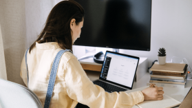 Z ciekawostki technologicznej do narzędzia dla mas. ChatGPT na szczycie