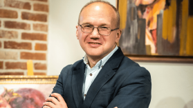 „Nie problem, a zadanie: jaki sposób myślenia ratuje właściciela przed wypaleniem zawodowym” – Sergiusz Sawicki (QIRE lab)