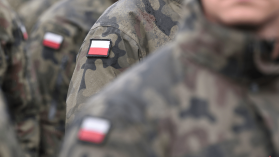 Wojskowa logistyka wchodzi w erę e-commerce: mundury dla żołnierzy trafią do paczkomatów