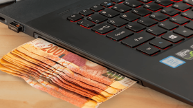 Dane whenUbuy: Cła zmieniły koszyki Polaków. Na Temu kupujemy o połowę mniej produktów