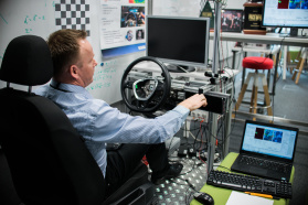 Polscy inżynierowie z Aptiv tworzą inteligentny system monitorowania kierowcy