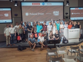 10 zagranicznych startupów ukończyło akcelerację w Warszawie w ramach programu Poland Prize powered by Huge Thing