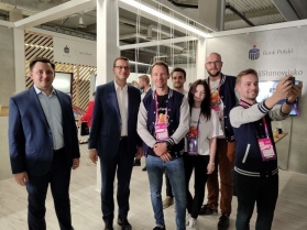 Największy stacjonarny hackathon w Europie zakończył się, „Let’s Fintech with PKO Bank Polski!” był jego partnerem