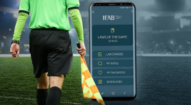 Polacy stworzyli pierwszą globalną aplikację z Przepisami Gry w piłkę nożną