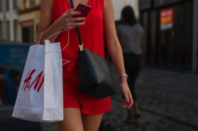 Według prezesa H&M świadomi konsumenci są zagrożeniem dla gospodarki