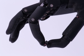 W Polsce będzie produkowana bioniczna ręka kontrolowana za pomocą mięśni lub nerwów