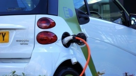 Rozporządzenie dotyczące dopłat do samochodów elektrycznych dla przedsiębiorców weszło w życie