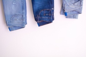 H&M wykorzysta używane jeansy do produkcji ubrań