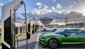 Porsche otwiera w Lipsku największy w Europie park szybkiego ładowania samochodów elektrycznych