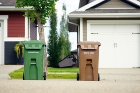 Wyższe opłaty za wywóz śmieci i nowe eko-zasady segregacji odpadów
