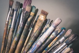 „Prosto z Pracowni” pomoże młodym artystom sprzedawać sztukę w czasie epidemii