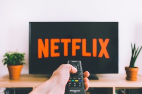 KIPA we współpracy z Netflixem ustanawiają fundusz kryzysowy COVID-19 dla osób z branży telewizyjnej i filmowej
