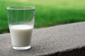 Szwedzka firma produkująca wegańskie mleko zebrała 200 mln dolarów. Wśród inwestorów Oprah Winfrey, Jay-Z i Natalie Portman