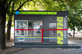 W Warszawie stanął pierwszy samoobsługowy kiosk Ruchu