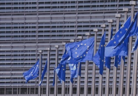 Rynek crowdfundingu nareszcie uregulowany przez Parlament Europejski