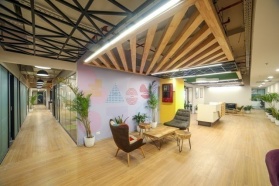 Jak wyglądają nowoczesne przestrzenie biurowe? Projektanci stawiają na funkcjonalność i minimalizm