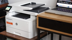 Mała drukarka też może być profesjonalna. HP LaserJet Pro to urządzenie uniwersalne dla małych firm