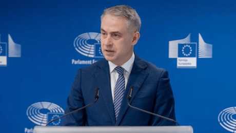 Nieskuteczna walka z cyfrowym kłamstwem. Raport NASK obnaża opieszałość platform