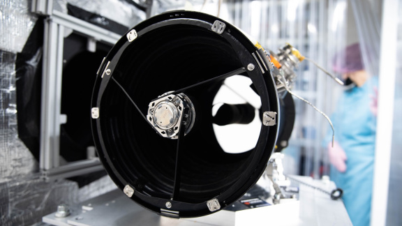 Projektu EagleEye: startup Scanway przekazuje teleskop optyczny do integracji z platformą satelitarną