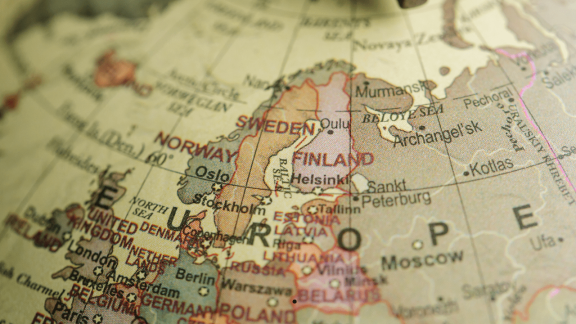 Cyfrowa suwerenność Europy: TildeLM daje głos językom ignorowanym przez AI