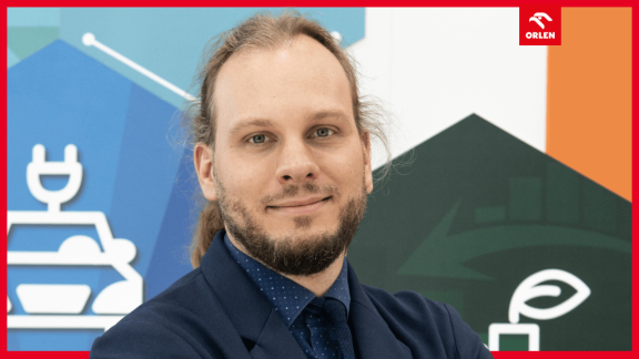 Dekarbonizacja, innowacje i strategia na dekadę. Jak ORLEN planuje przyszłość? Podcast z dr. Tomaszem Łęckim