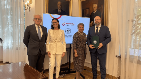 Nauka spotyka biznes. Rewolucja w produktach żywnościowych dzięki współpracy Biedronki i SGGW