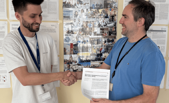 Molekularna zagadka rozwiązana przez małopolskich naukowców. Odkryli, co się dzieje z tRNA, zanim dojrzeje