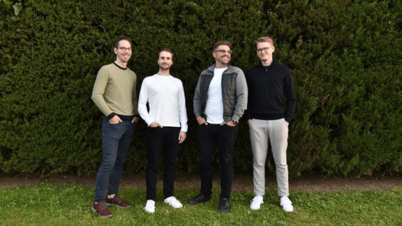 Polski startup zdobył 8 milionów USD, by AI autonomicznie zarządzała salami operacyjnymi