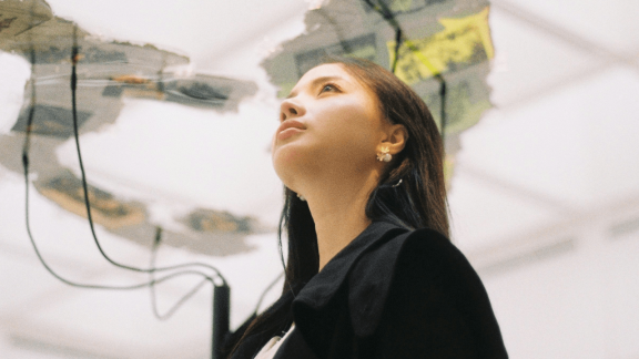 Emocjonalny benchmark AI: który model LLM działa najlepiej na Twoje samopoczucie?