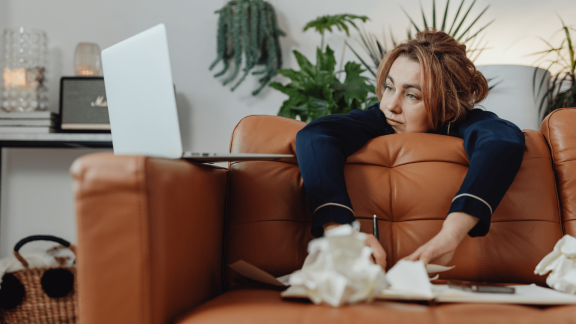 Już nie tylko telefony: Orange wchodzi na rynek insurtech i uruchamia własną porównywarkę ubezpieczeń