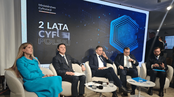 „Jesteśmy w Davos, bo świat musi wiedzieć o naszym sukcesie” – relacja z Polish Business Hub Davos