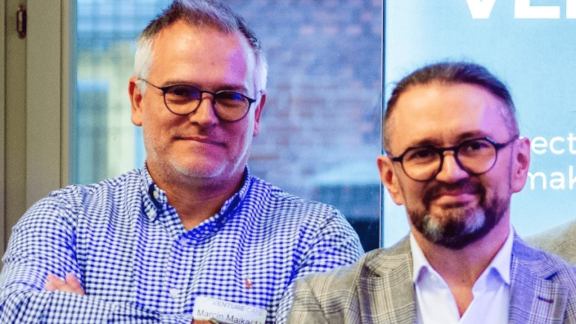 Od profilaktyki nowotworów po wsparcie w albinizmie: Melanos Care pozyskuje 5,4 mln PLN od Hard2Beat oraz aniołów biznesu