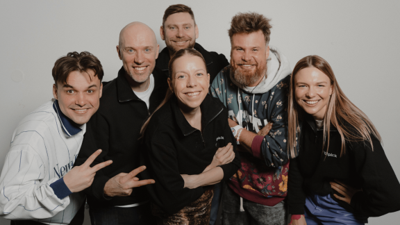 Zetki, na start! VC FIRSTPICK wspólnie z Lost Astronaut chcą w Was zainwestować. Sto razy!