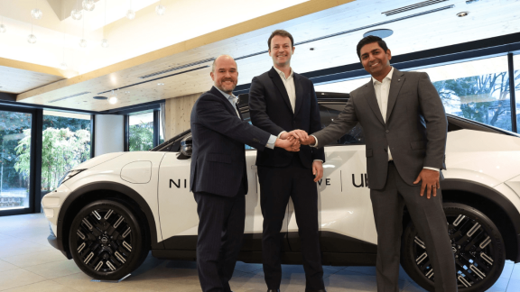 Tokio przygotowuje się na robotaksówki. Pilotaż autonomicznych przejazdów ruszy w 2026 roku