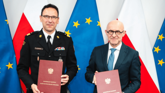 ORLEN i Państwowa Straż Pożarna wzmacniają współpracę na rzecz bezpieczeństwa