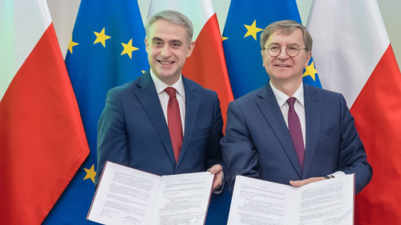 Naczelny Sąd Administracyjny przetestuje sztuczną inteligencję. Ministerstwo Cyfryzacji i NSA podpisały list intencyjny