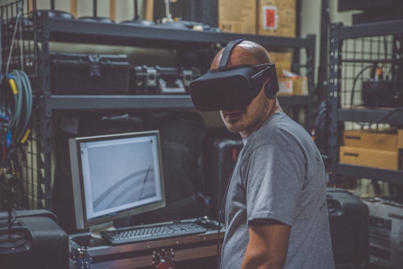 Wirtualna i rozszerzona rzeczywistość rewolucjonizują fabryki motoryzacyjne