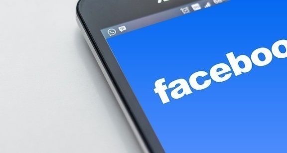 Facebook ma już 2,45 miliarda użytkowników. Według Zuckerberga kolejny rok będzie trudny