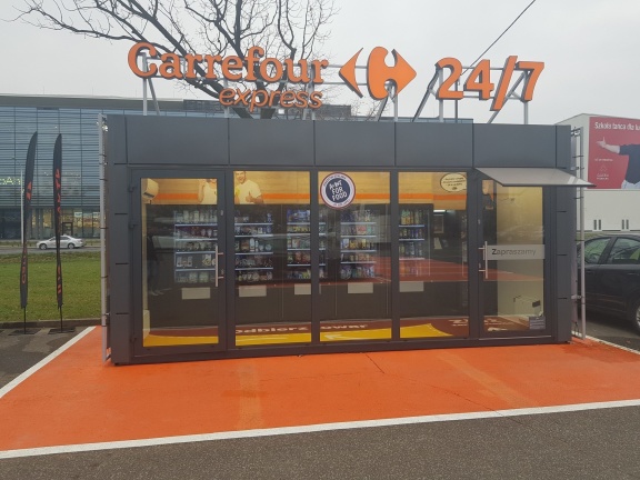 Carrefour otwiera w Warszawie innowacyjny sklep samoobsługowy w formacie convenience
