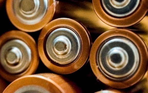 Nowoczesne akumulatory zastąpią nawet 1000 zwykłych baterii