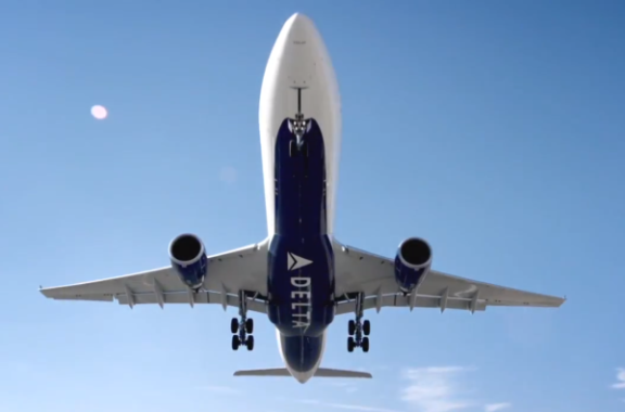 Linie lotnicze Delta zainwestują 1 mld dolarów w działania ograniczające emisję CO2