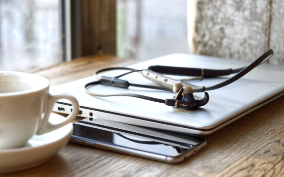 Jabra Evolve 65e – słuchawki stworzone do rozmów biznesowych