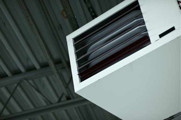 Polskie urządzenie do klimatyzacji pobierze energię w nocy i uwolni ją w ciągu dnia