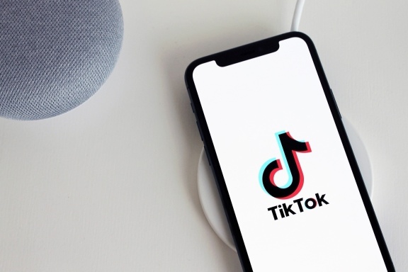 Microsoft planuje kupić TikToka. Trwające rozmowy na ten temat mają zakończyć się 15 września 