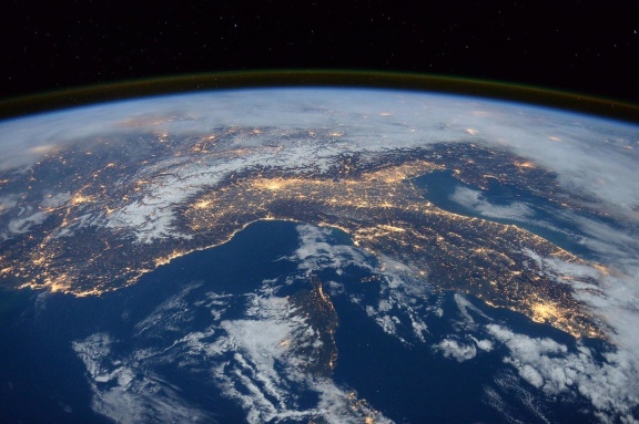 Polsko-luksemburska współpraca na orbicie – Creotech Instruments podpisał Memorandum of Understanding z Odysseus Space SA